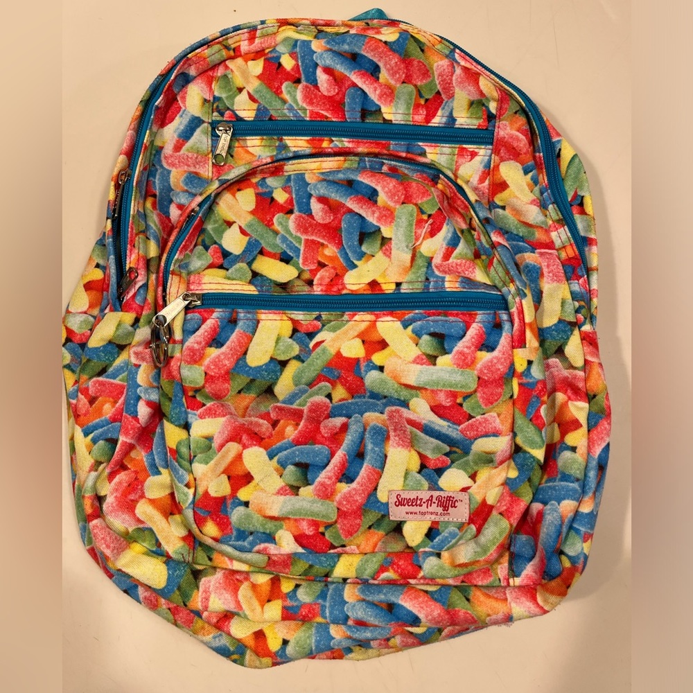 Top trendz Sour gummy worms Candy Backpack, 7 compartments